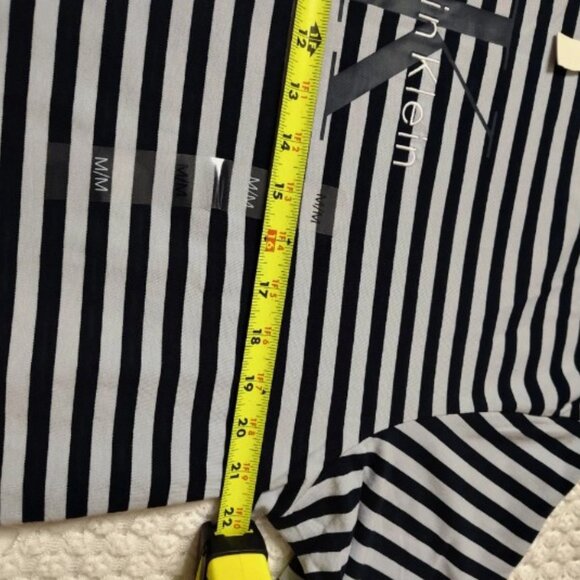 Calvin Klein Monogram Men's Stripe Relaxed T-shirt Size Medium - Picture 8 of 11